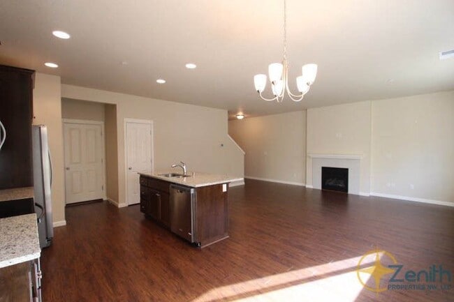 Photo - 3005 NE 75th St Townhome