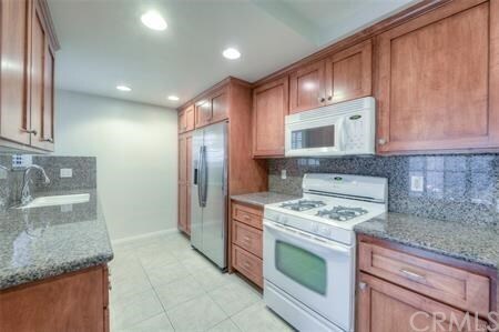 Primary Photo - 1101 Packers Cir