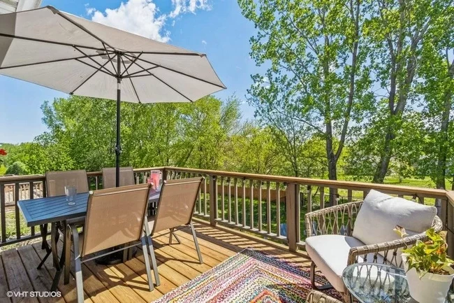 Deck Off Of Dining Room - 1150 Jensen St