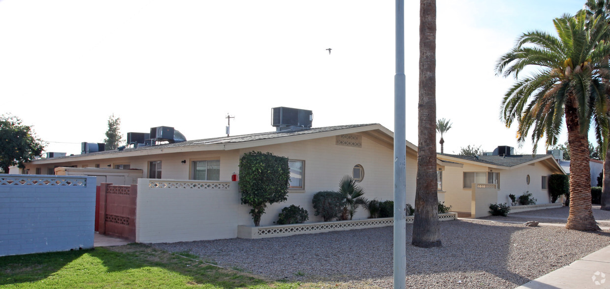 Building Photo - Belleview
