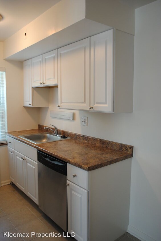 Primary Photo - 2816 Astoria Ave