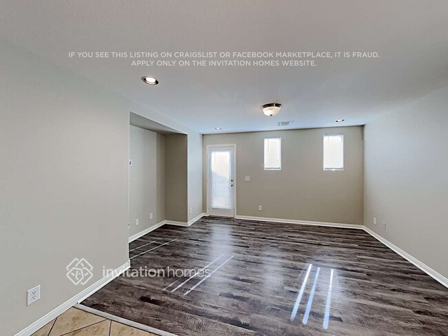 Building Photo - 10639 Gibbous Moon Dr