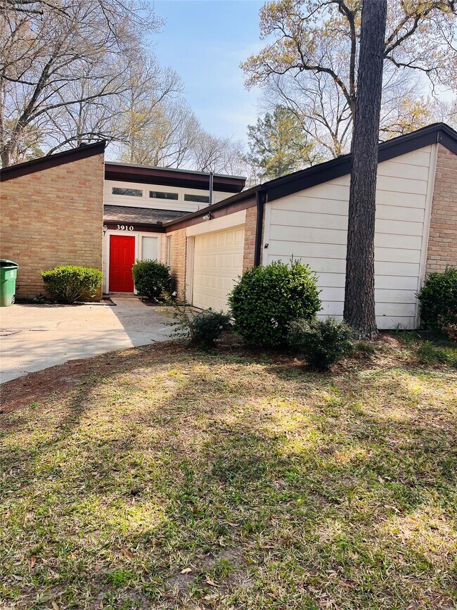 Building Photo - 3910 Hidden Glen Dr
