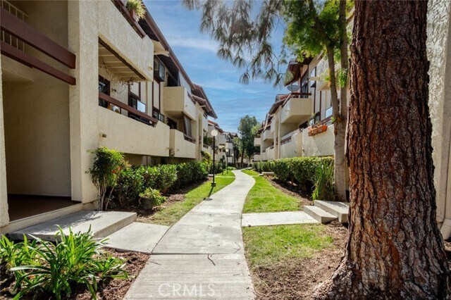 Building Photo - 18015 Sundowner Way