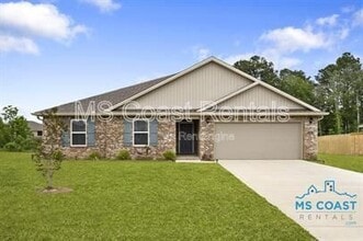 Building Photo - 9384 Cypress Lake Dr