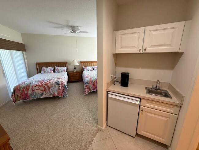 Foto del edificio - 8348 Mulligan Cir