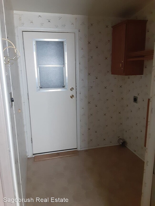 Building Photo - 2 br, 1 bath House - 1216 S. Lea