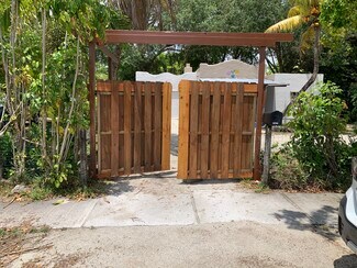 Building Photo - 12720 NE 11th Ct