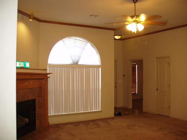 Building Photo - 1605 Concord Dr