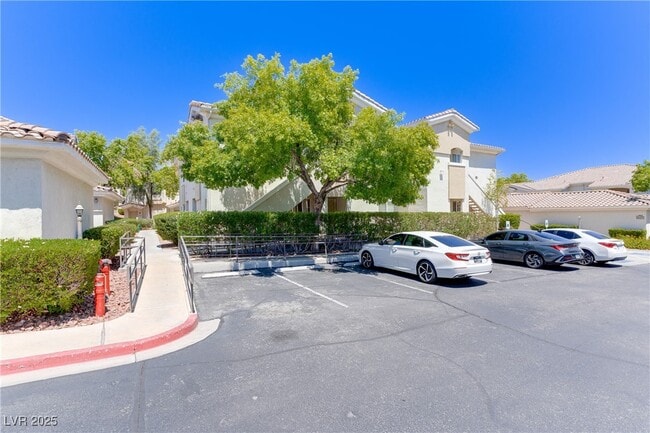 Foto del edificio - 1301 Red Gable Ln
