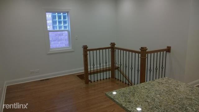 Foto del edificio - 1226 N Bosworth Ave
