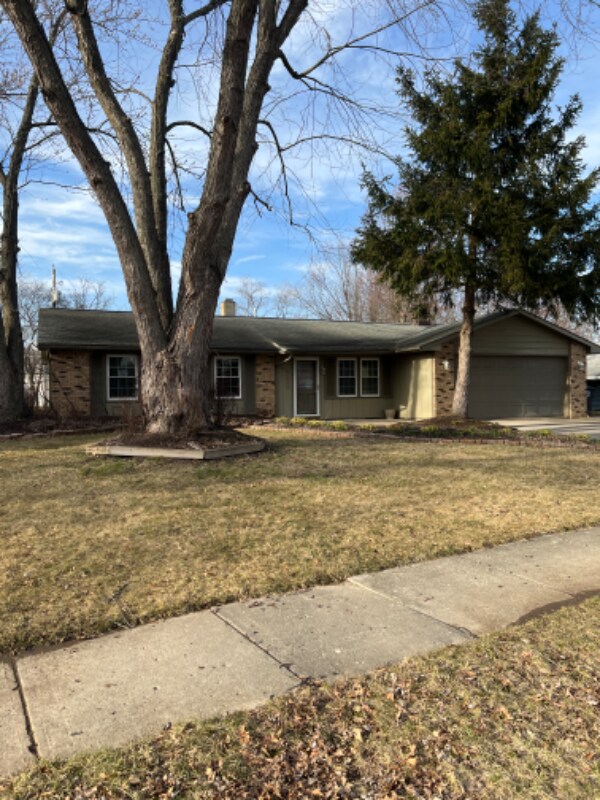 6323 Bellefield Dr, Fort Wayne, IN 46835 House Rental in Fort Wayne