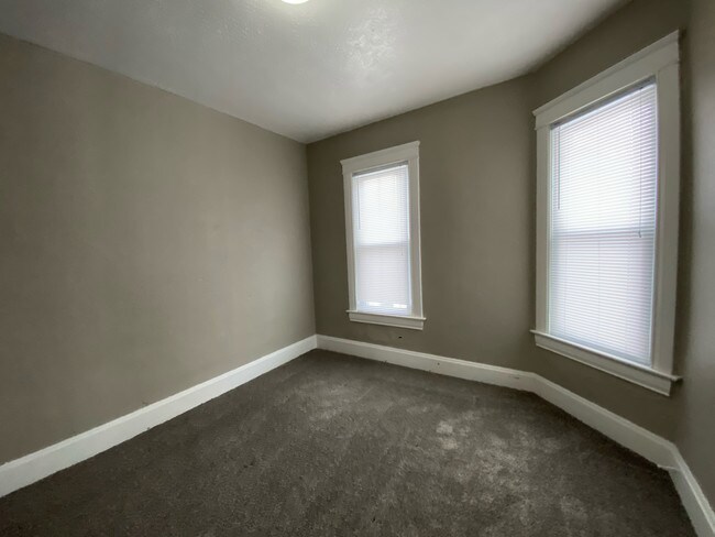 Foto del edificio - 510 W 7th St