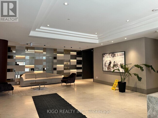 Photo du bâtiment - 55 Duke St W