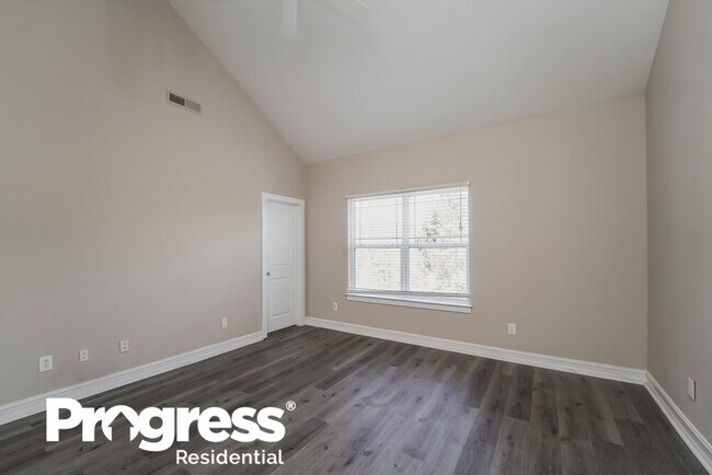 Foto del edificio - 8607 Castle Cliff Dr