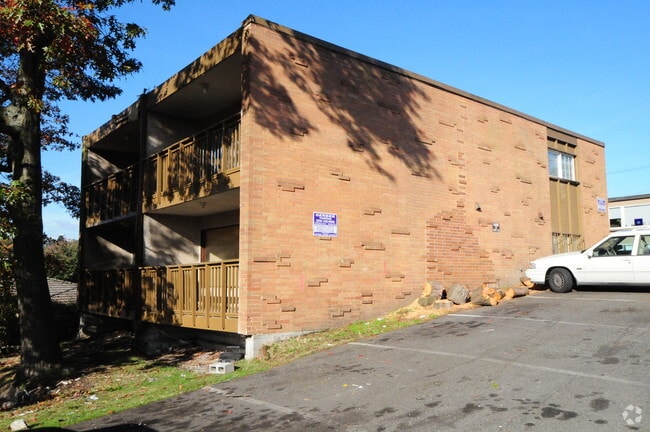 Building Photo - Pearl Street Apartments