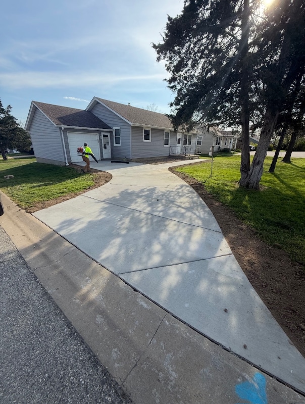 Building Photo - 814 E Veterans Memorial Pkwy