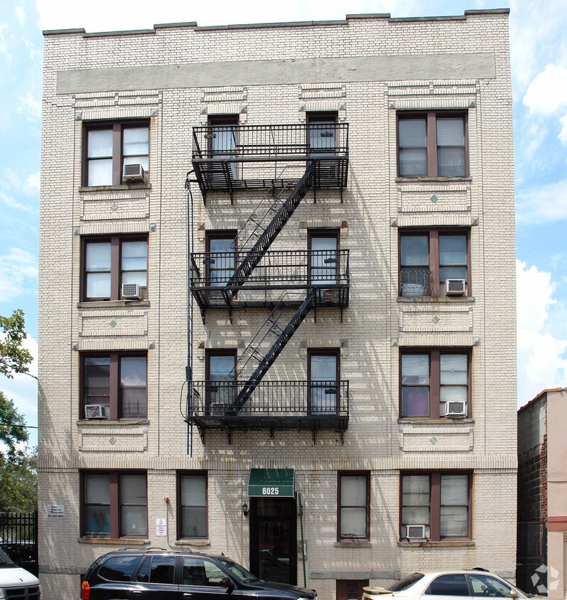 6025 Hudson Avenue - 6025 Hudson Ave