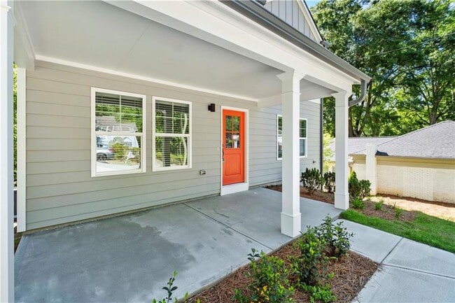 Foto del edificio - 1139 Lookout Ave NW