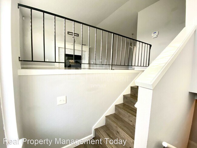 Building Photo - 4 br, 2 bath House - 5715 North 46th St