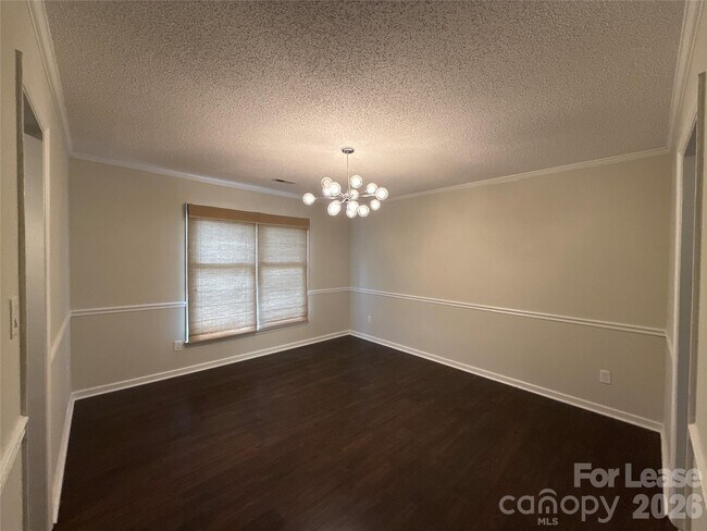 Foto del edificio - 7809 Glencannon Dr