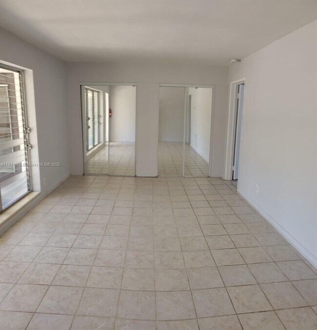 Foto del edificio - 1708 NE 20th Ave