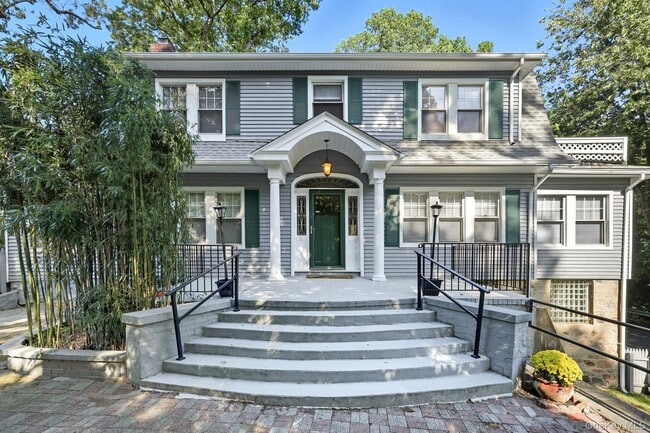 Foto del edificio - 1 Lynwood Rd