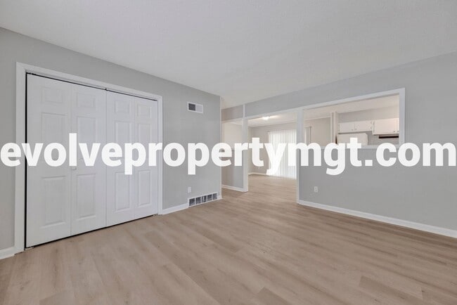 Building Photo - 3650 Tessland Rd