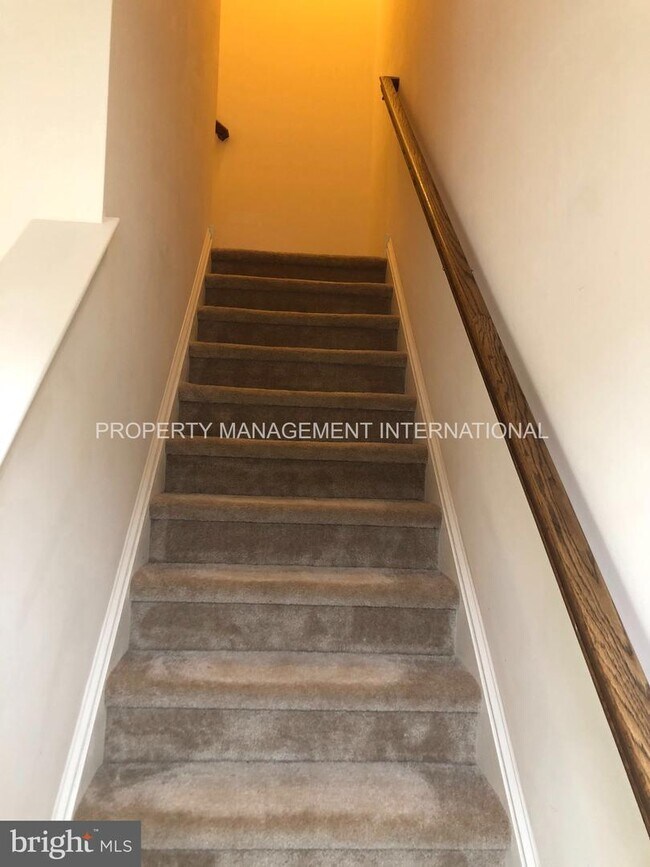 Foto del edificio - 106 Mercer Ct