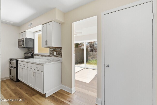 Foto del edificio - 40 Greenwood Loop Rd