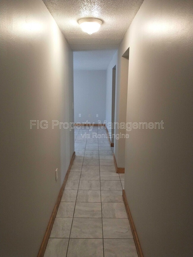 Building Photo - 112 S Watauga Ave