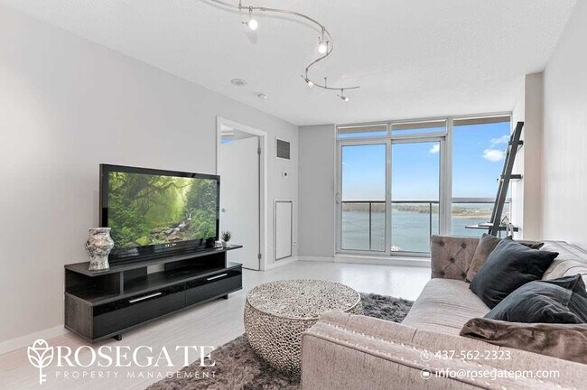 Photo du bâtiment - Partly Furnished 1-Bedroom Condo with All Utilities Included – Toronto Waterfront