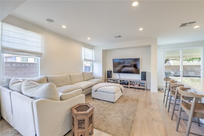 Building Photo - 5404 Avent Ferry St