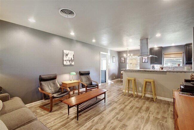 Foto del edificio - 3010 Susquehanna Ln
