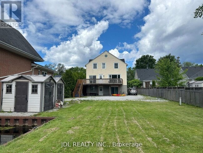 Building Photo - 11 Red Robin Rd