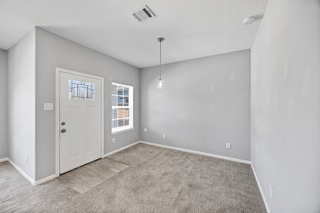 Building Photo - 426 New Hampshire St