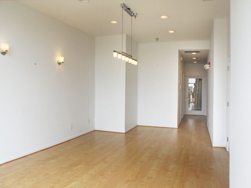 Primary Photo - 3574 N Davidson St