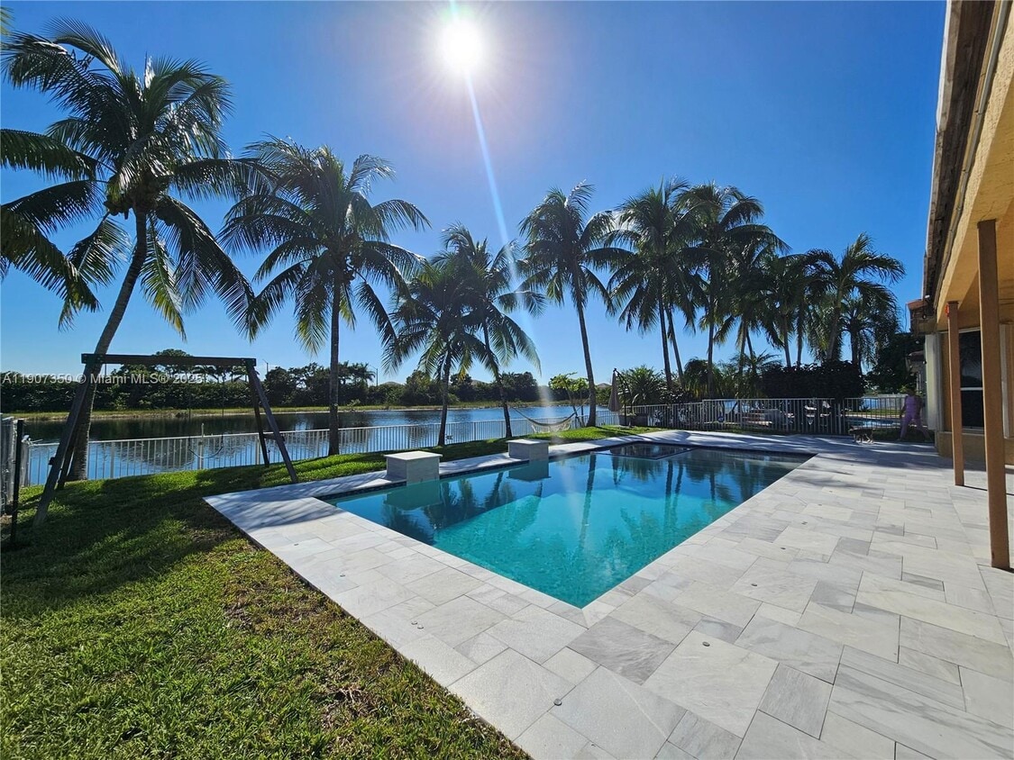 Foto principal - 17468 SW 36th St