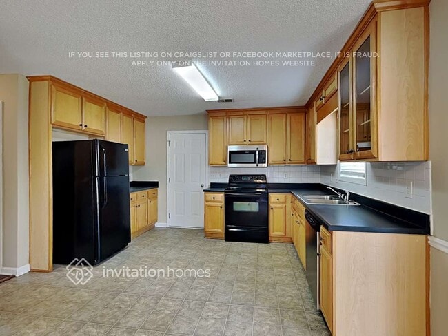 Foto del edificio - 5026 Yankee Doodle Dr