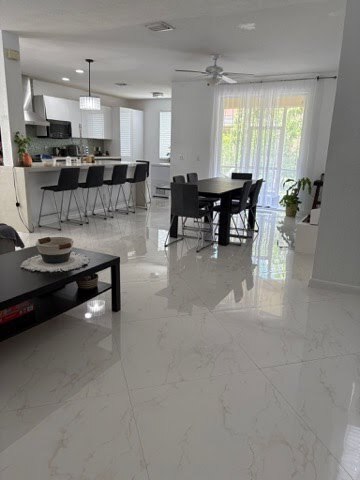 Foto del edificio - 499 Conservation Dr
