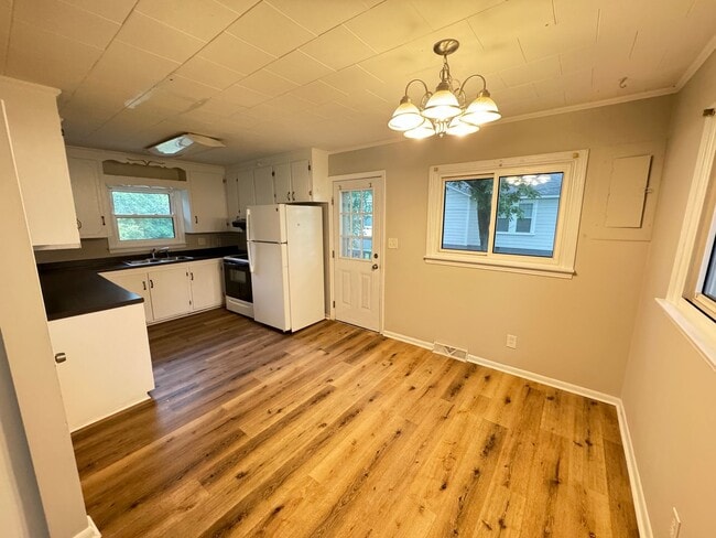Foto del edificio - Charming 3-Bedroom Ranch Home in Kannapolis!