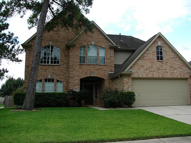 Building Photo - 2403 Blue Shadow Dr