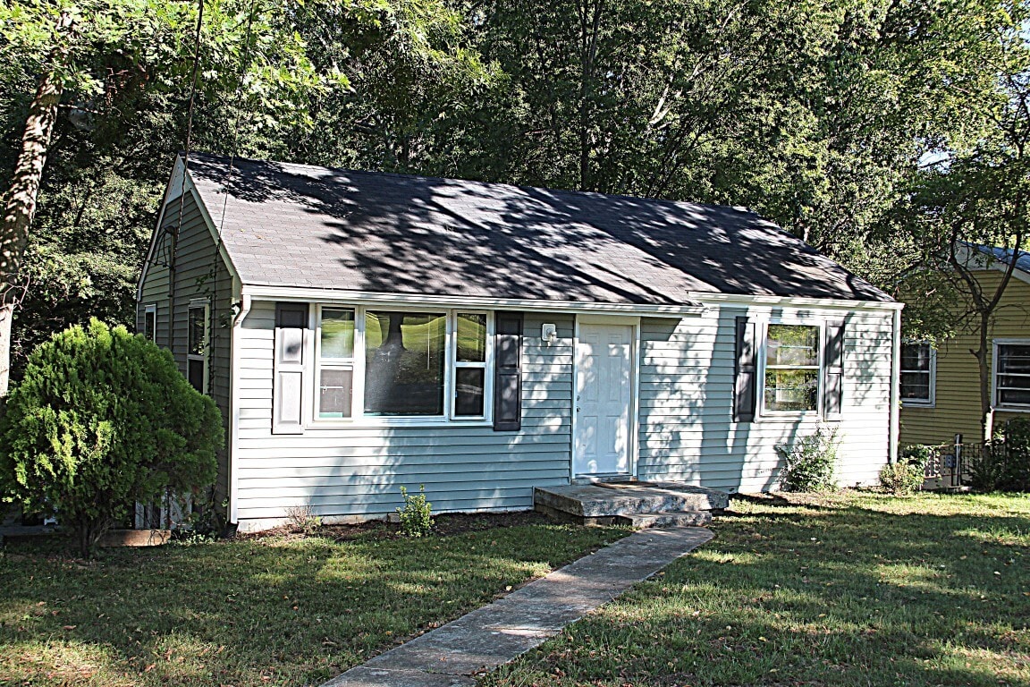 Photo - 705 Braidwood Drive