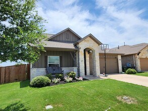 Building Photo - 101 Salt Fork Dr