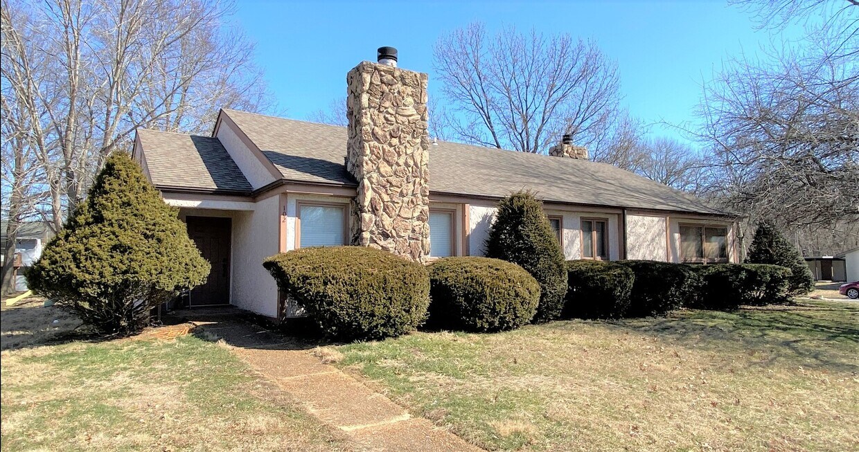 Foto principal - 102 Turnbridge Dr