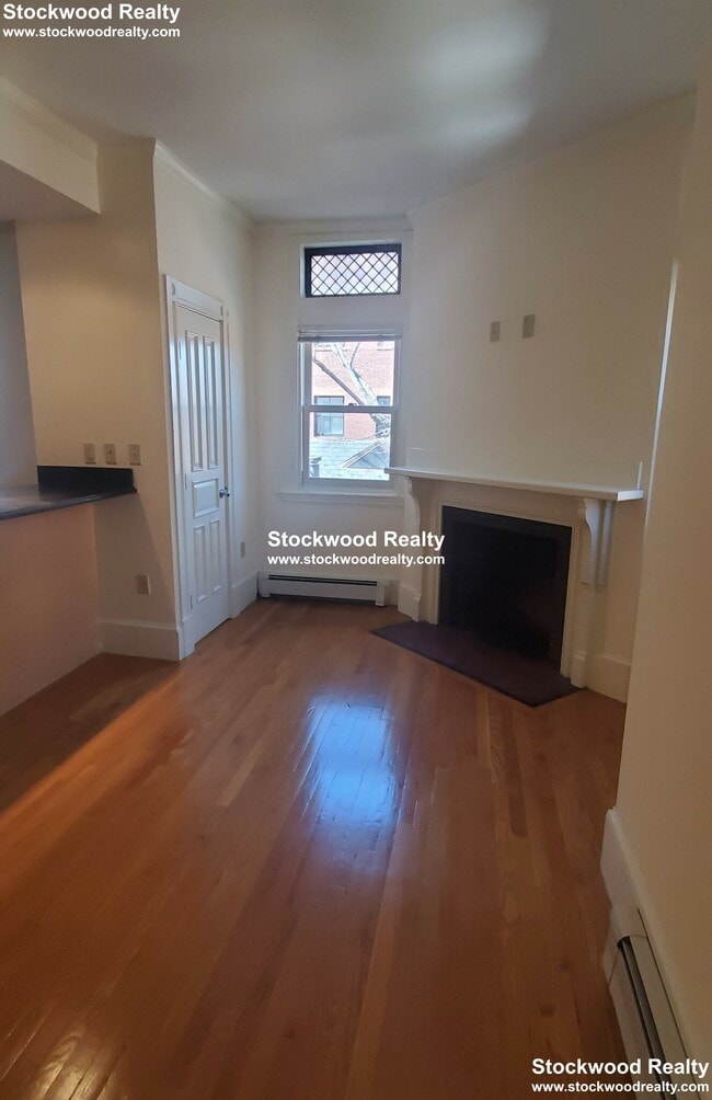 Building Photo - 195 Commonwealth Ave