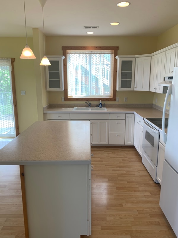 74 Plaza Dr, Lakeside, MT 59922 Room for Rent in Lakeside, MT