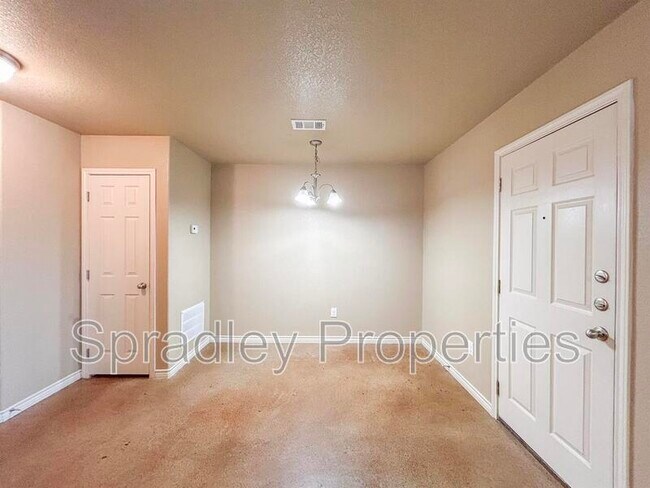 Foto del edificio - 1578 Chance Ct