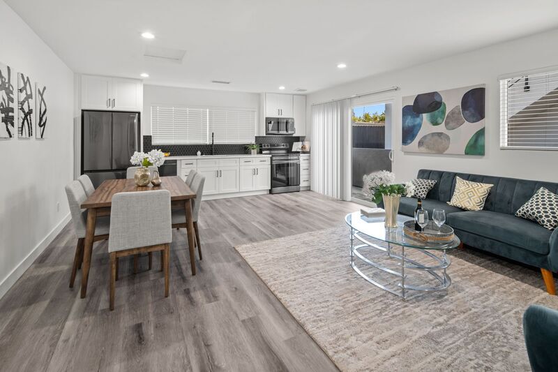 Foto principal - 4978-4988 Genesee Avenue
