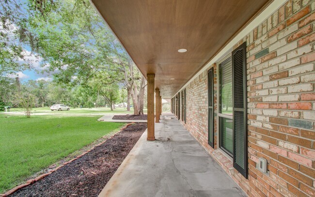 Foto del edificio - 6930 S Oak Bend Dr